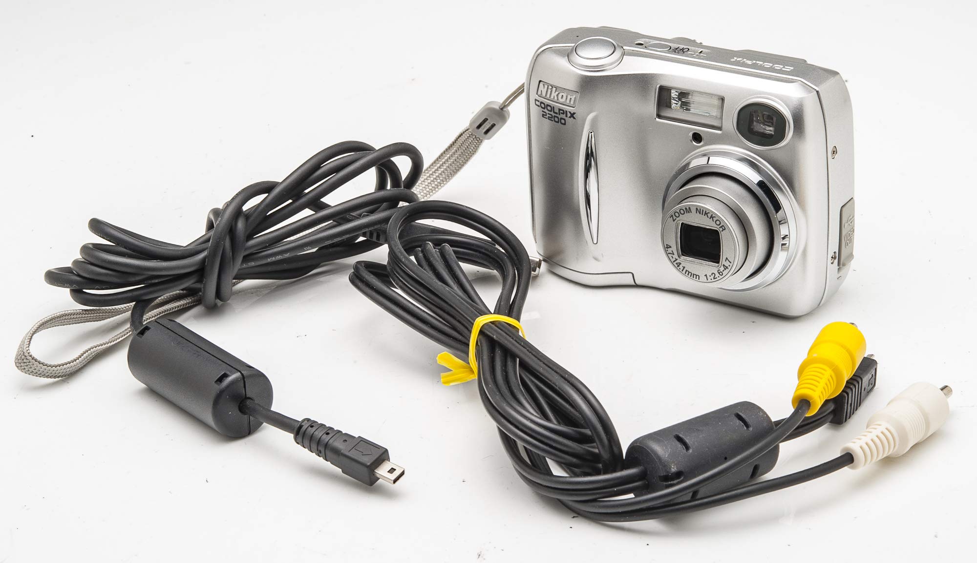 Nikon Coolpix 2200 Digital Camera: Amazon.de: Electronics